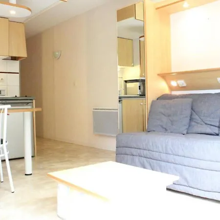 Hotel La Rochelle, 1 Piece, 2 Personnes - Fr-1-246-227
