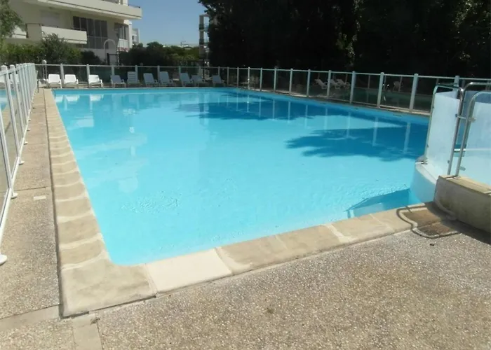 Hotel La Rochelle, 1 Piece, 2 Personnes - Fr-1-246-227 *